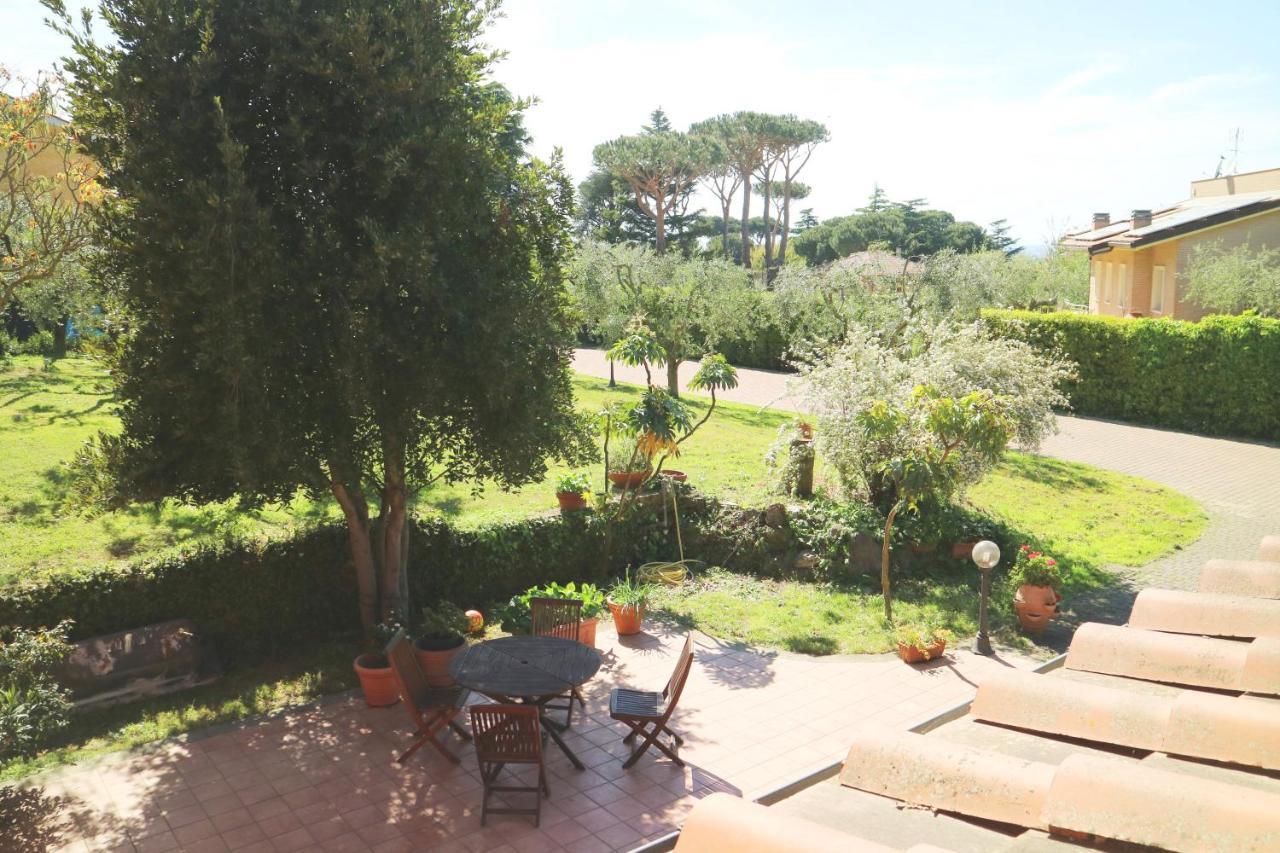 B&B Ai Glicini - Castelli Romani Marino Eksteriør billede