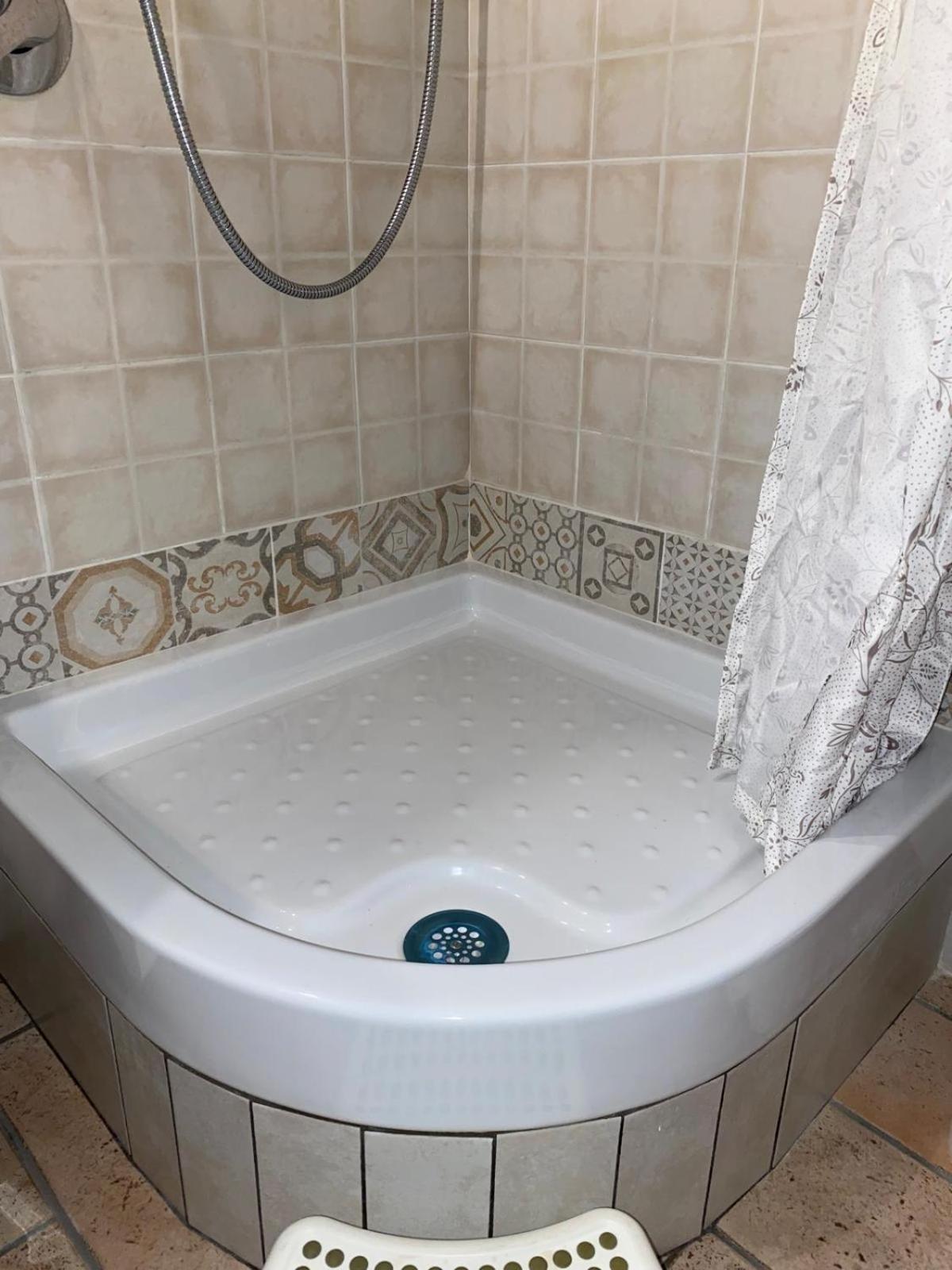 B&B Ai Glicini - Castelli Romani Marino Eksteriør billede